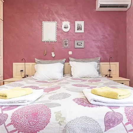 Hotel семеен и ресторант райски залив