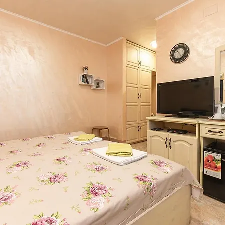 семеен и ресторант райски залив Hotel