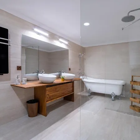семеен и ресторант райски залив Hotel *